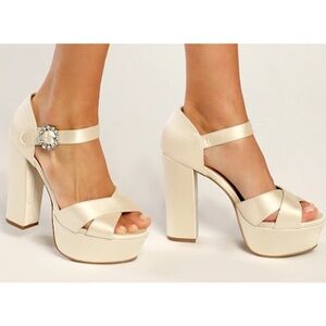 NWOT Ivory Satin Rhinestone Ankle Strap Heels - Size 6.5